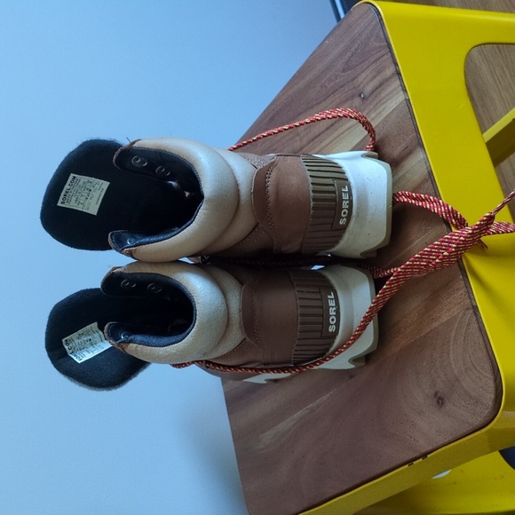 Sorel Brown Lace-Up Winter Boots, Sz 9 - Picture 4 of 6